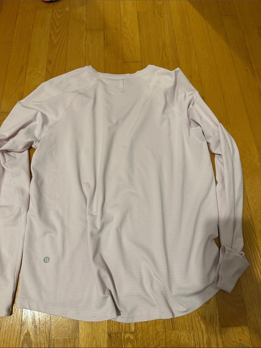 lululemon athletica Women's Long-Sleeve Crew Tee - Light Lavender - Picture 2 of 2